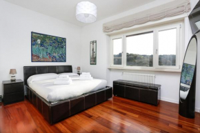 St. Peter Terrace Apartment